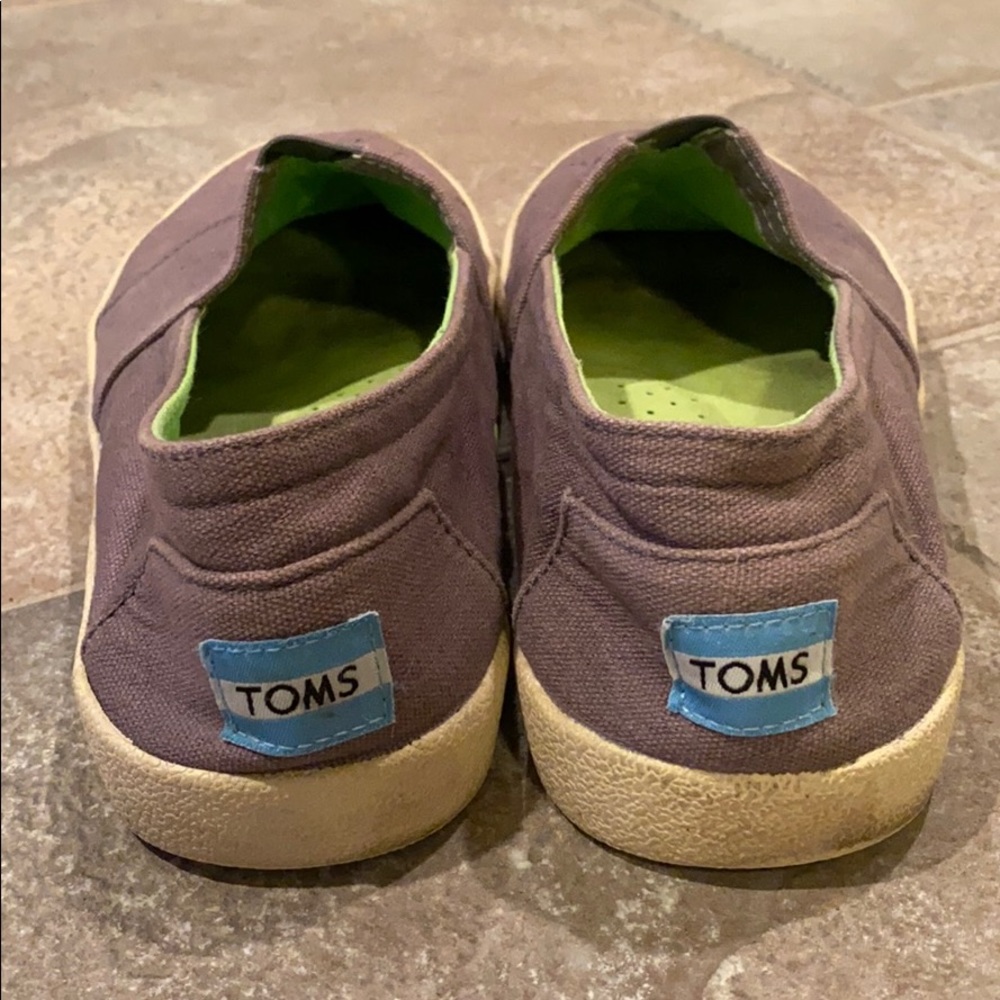TOMS, GREAT CONDITION